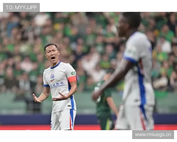 申花争冠前景存疑：豪购难掩战术短板，管理隐患或影响赛季走势